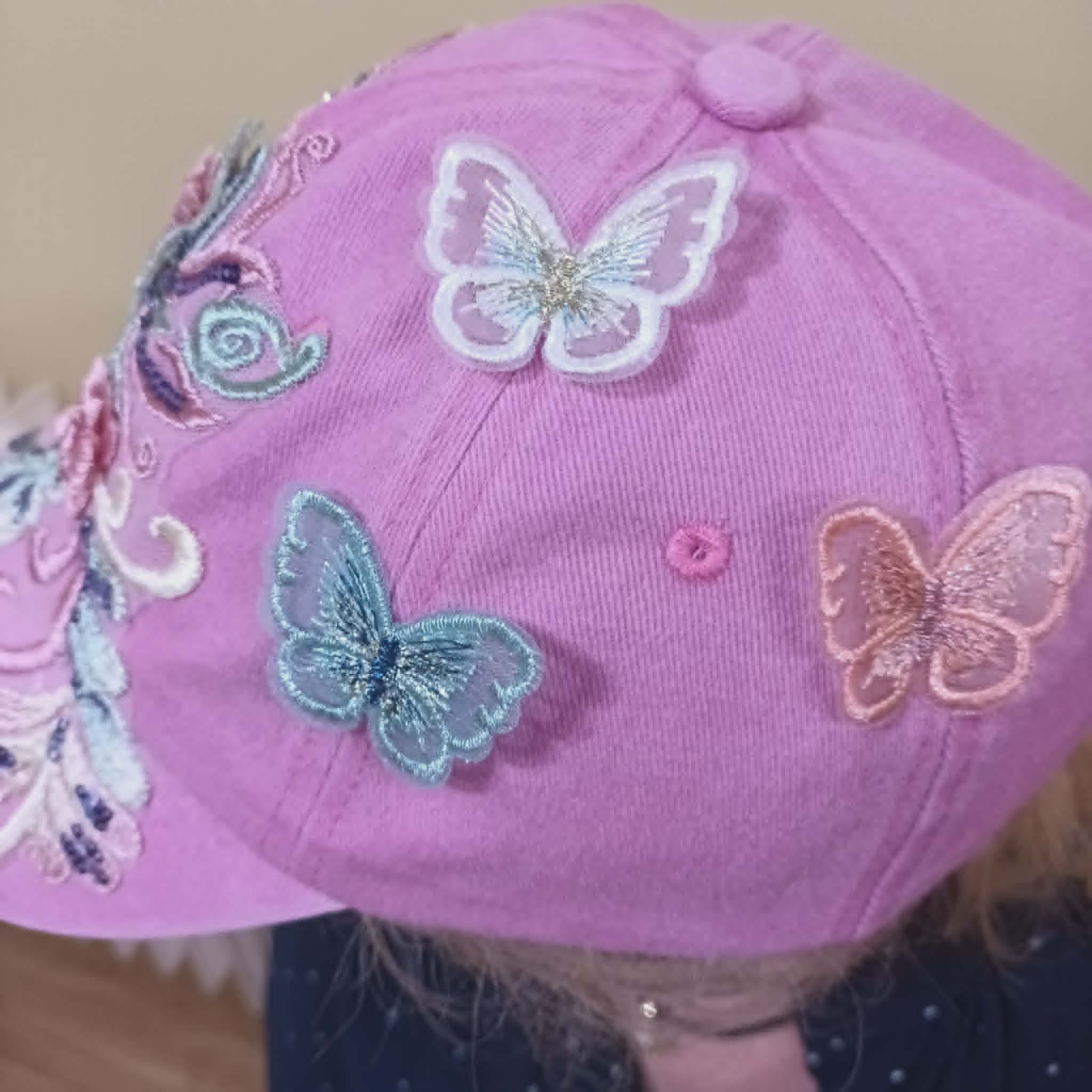 Sapca cu broderie aplicata ,pentru doamne si domnisoare – fotografia 3 din 3