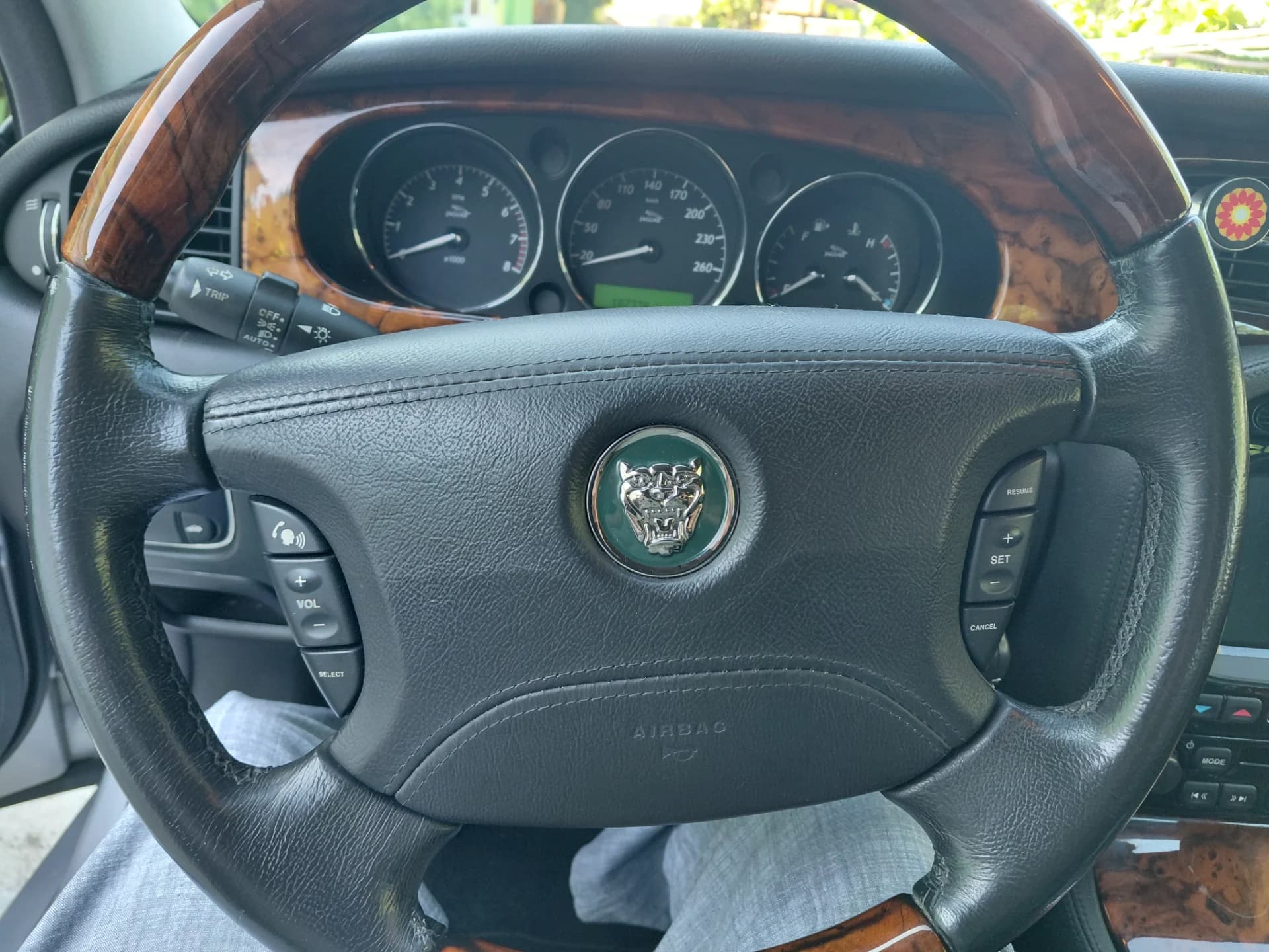 Jaguar XJ6 Sport – fotografia 4 din 8