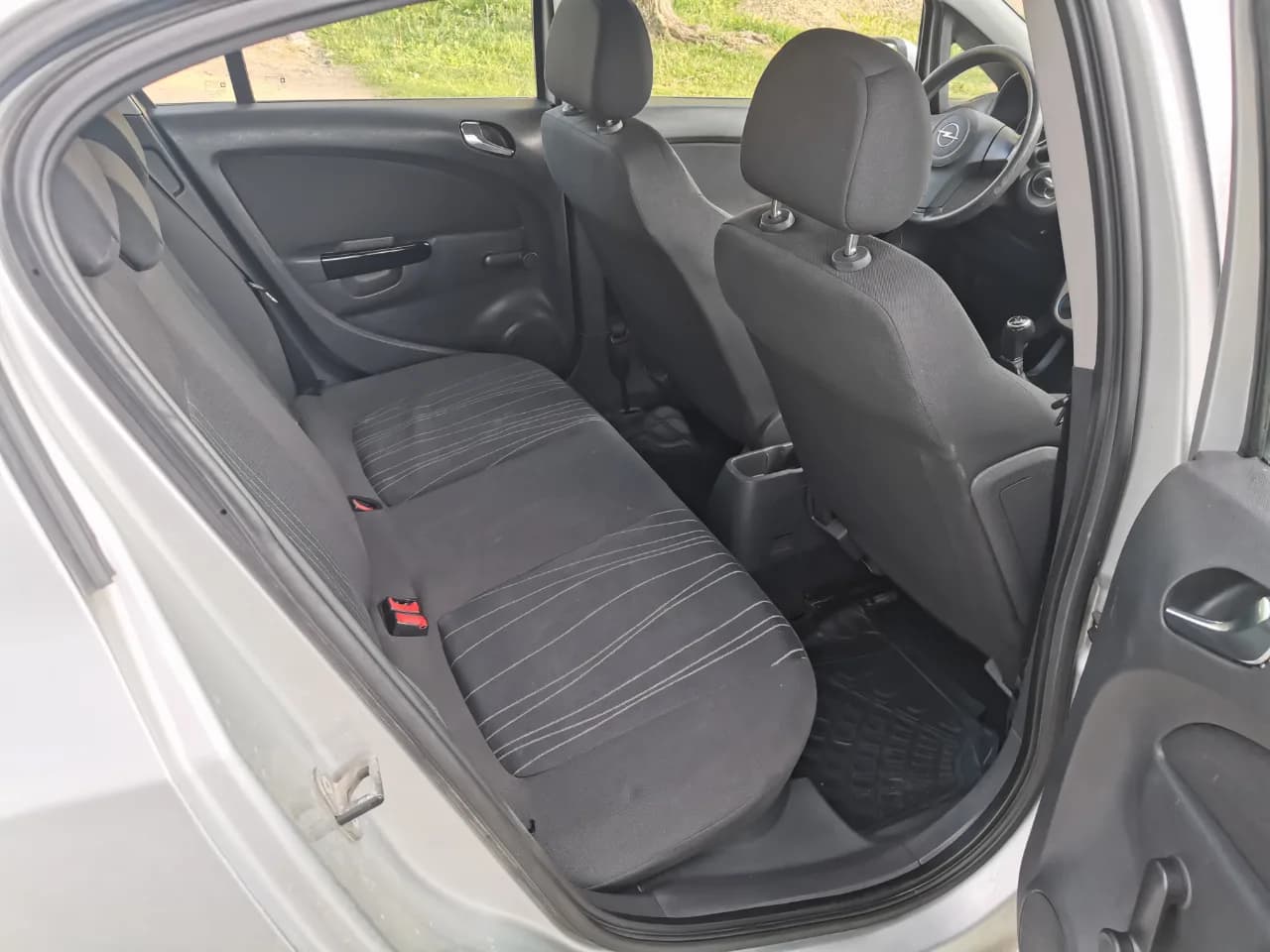 Opel Corsa 1,2 benzina – fotografia 7 din 8