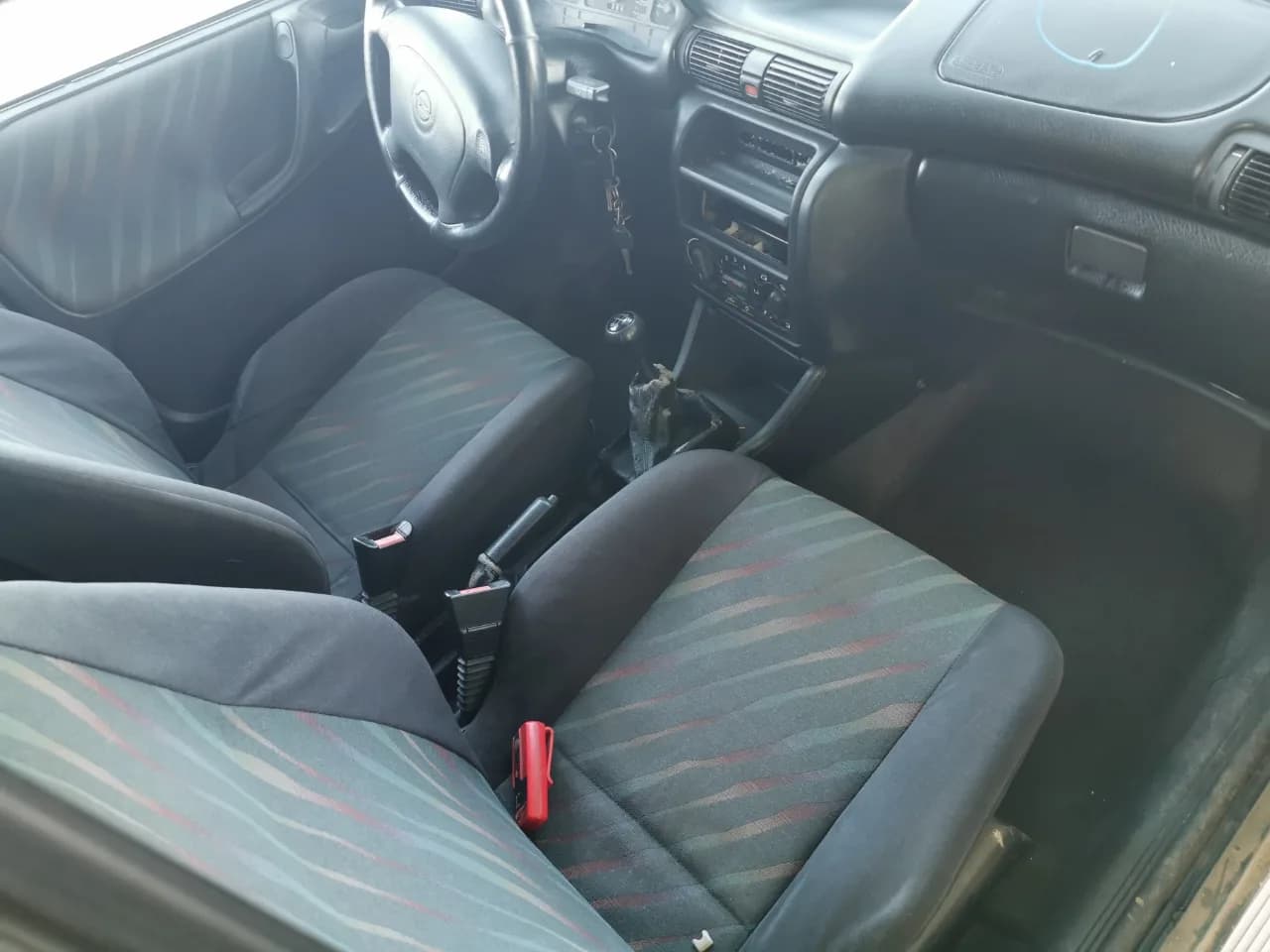 Opel astra 1,6 benzina – fotografia 4 din 7