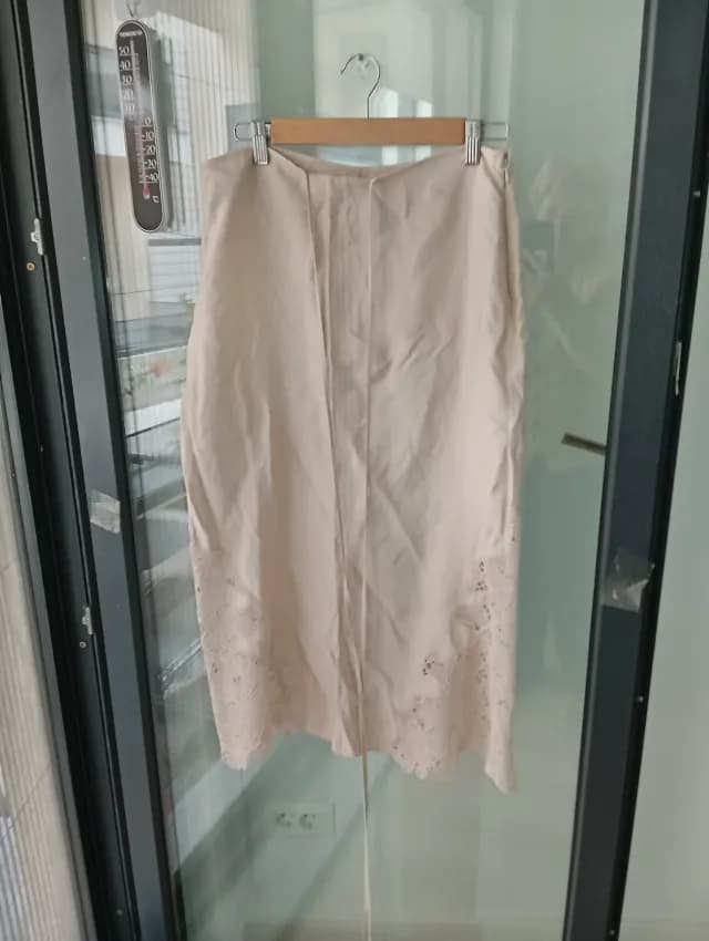 Fusta sau jupon H&M bej matasos cu dantela