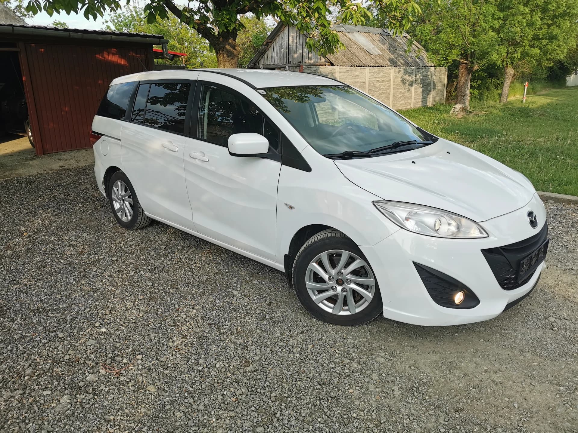 Mazda 5 1,6 tdi, an 2011 – fotografia 3 din 4