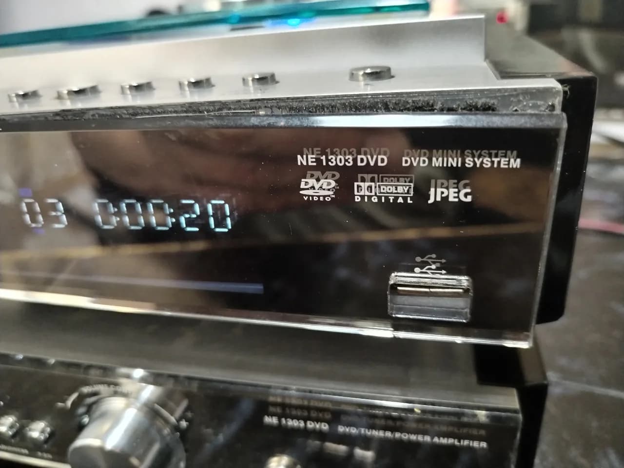 Mini sistem audio Aeon radio CD mp3 player – fotografia 8 din 8
