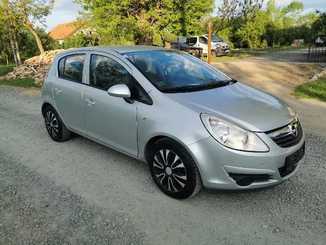 Opel Corsa 1,2 benzina