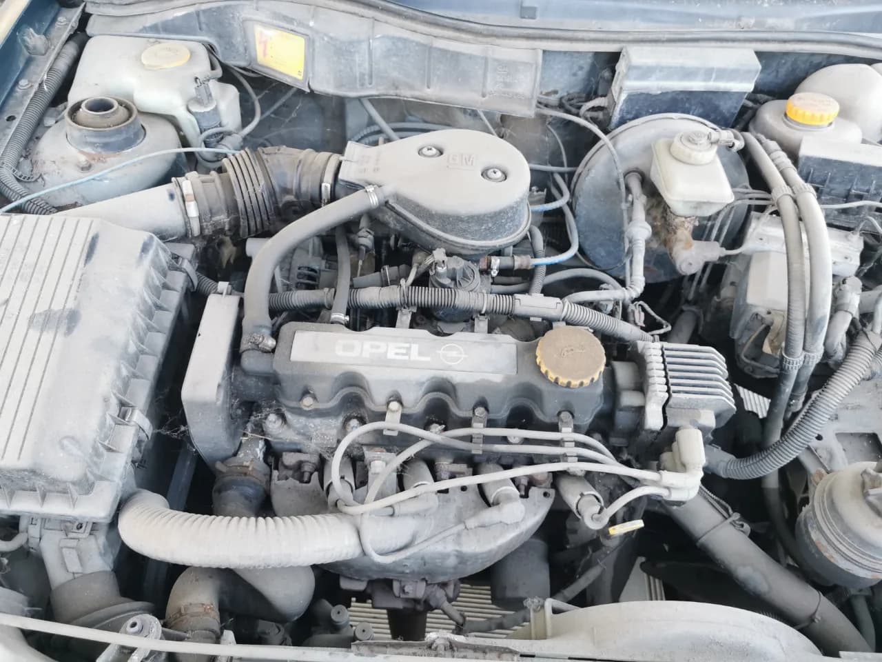 Opel astra 1,6 benzina – fotografia 3 din 7