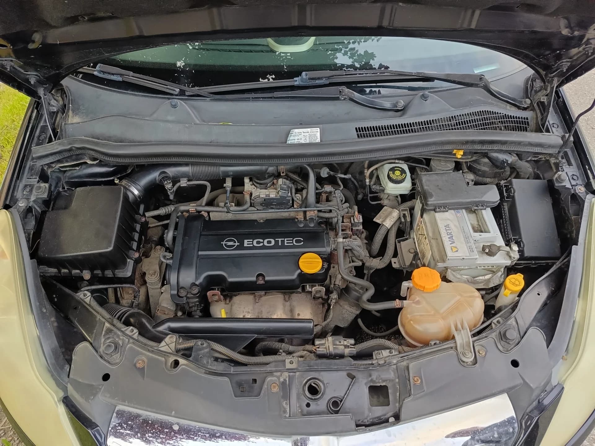 Opel CORSA D benzina 14 – fotografia 3 din 4