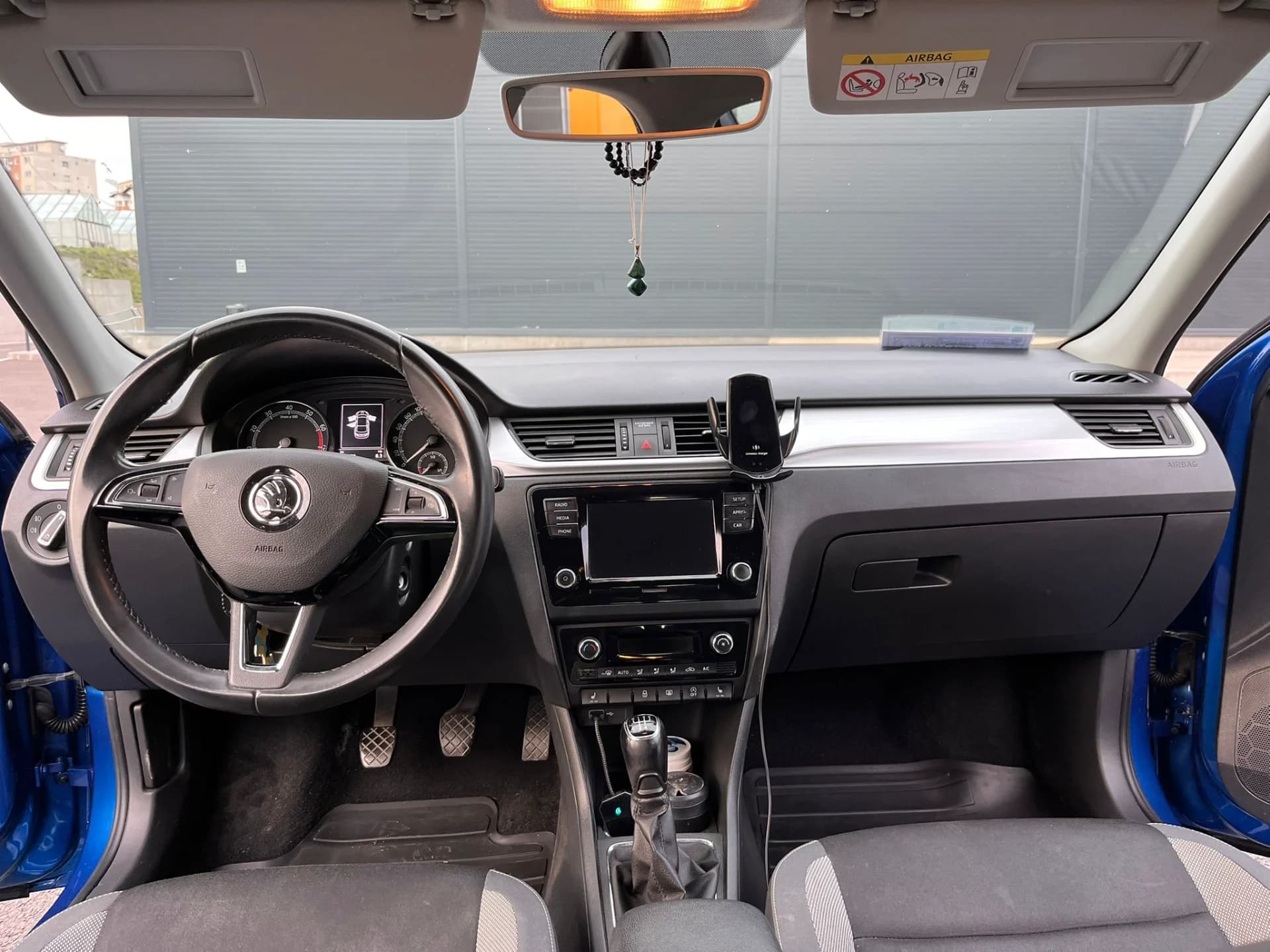 Skoda RAPID 1.0 TSI Style – fotografia 8 din 8