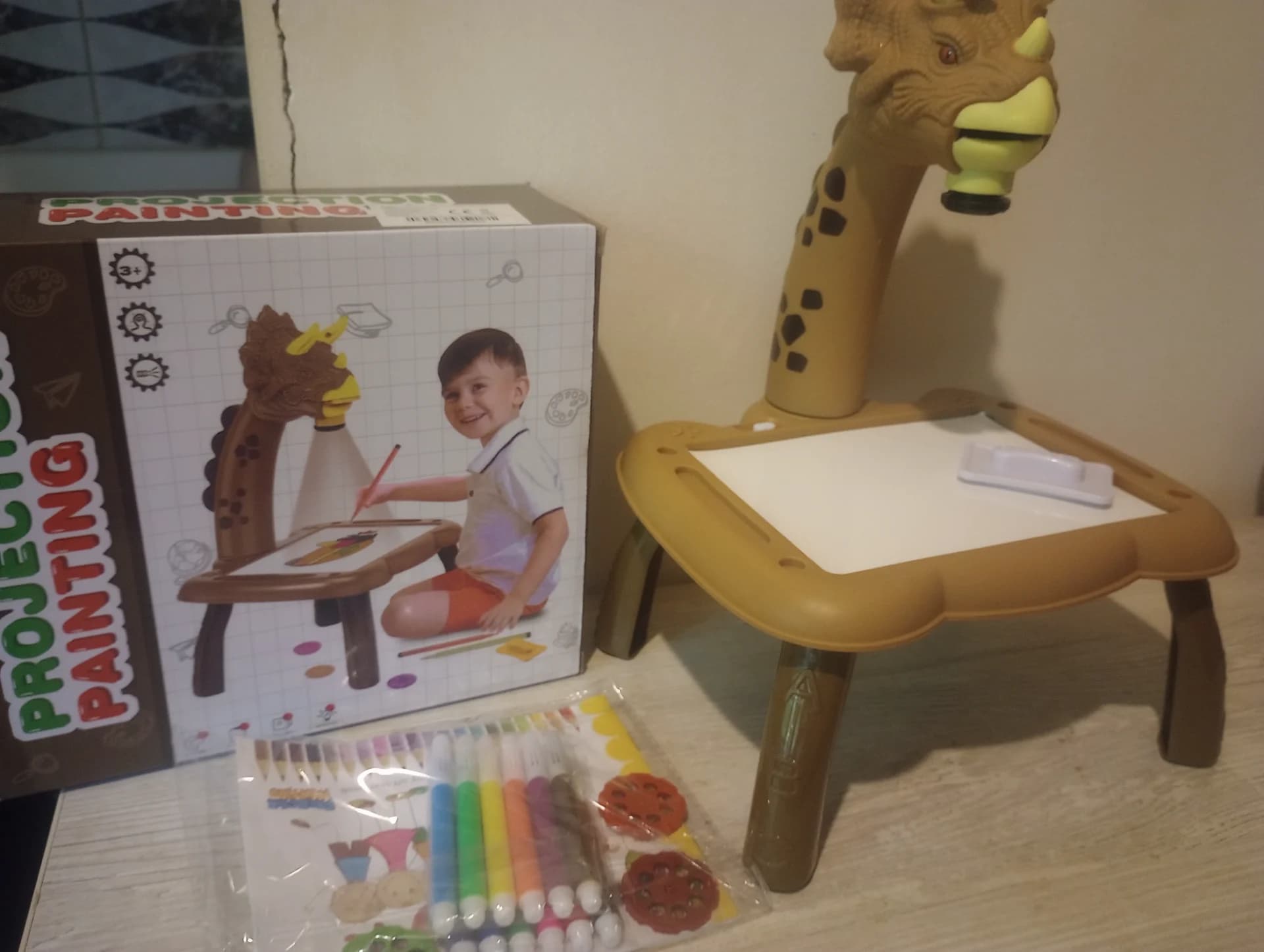 Masa de desen pentru copii – fotografia 5 din 6