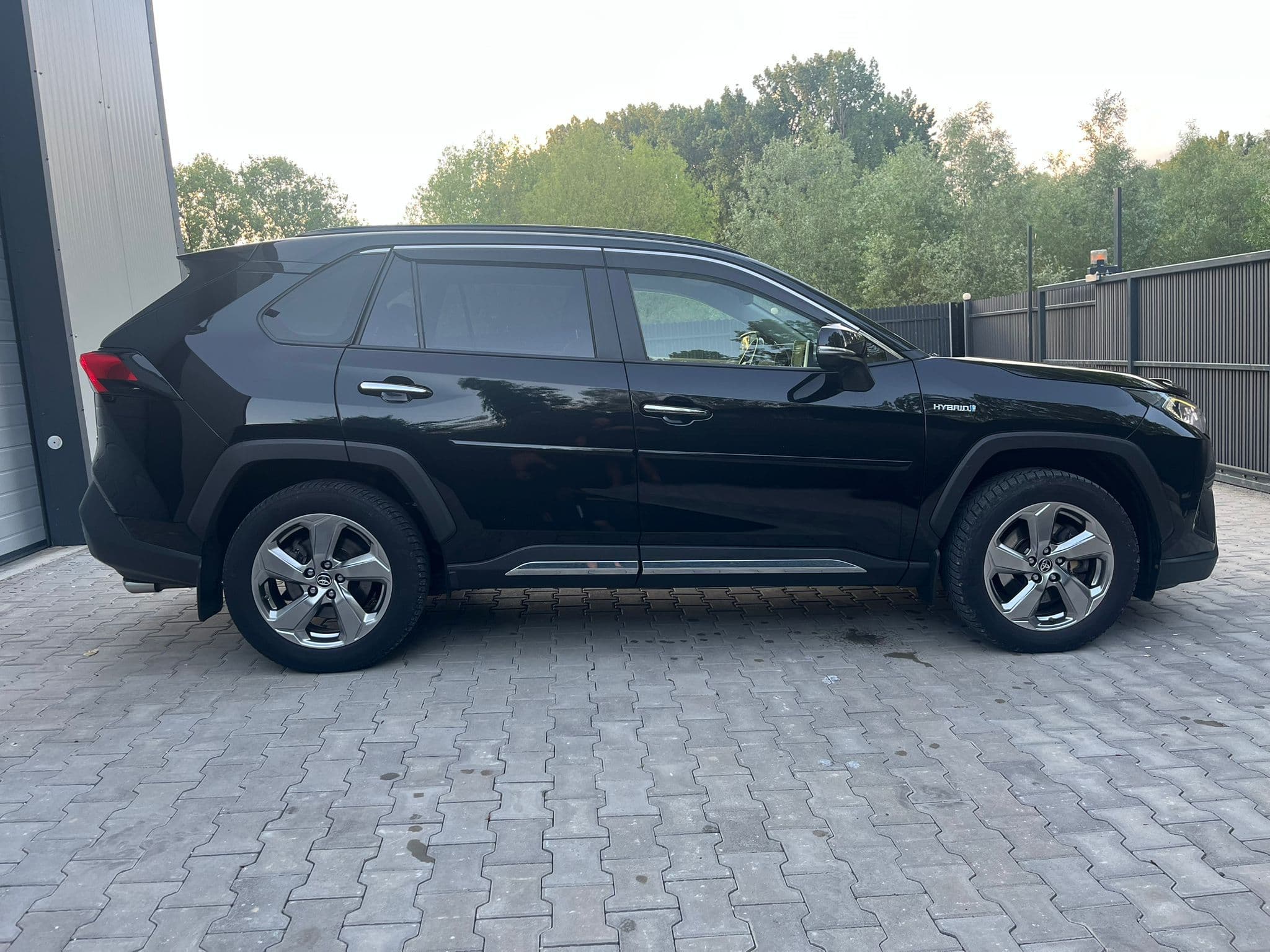 Toyota Rav 4 hibrid – fotografia 2 din 8