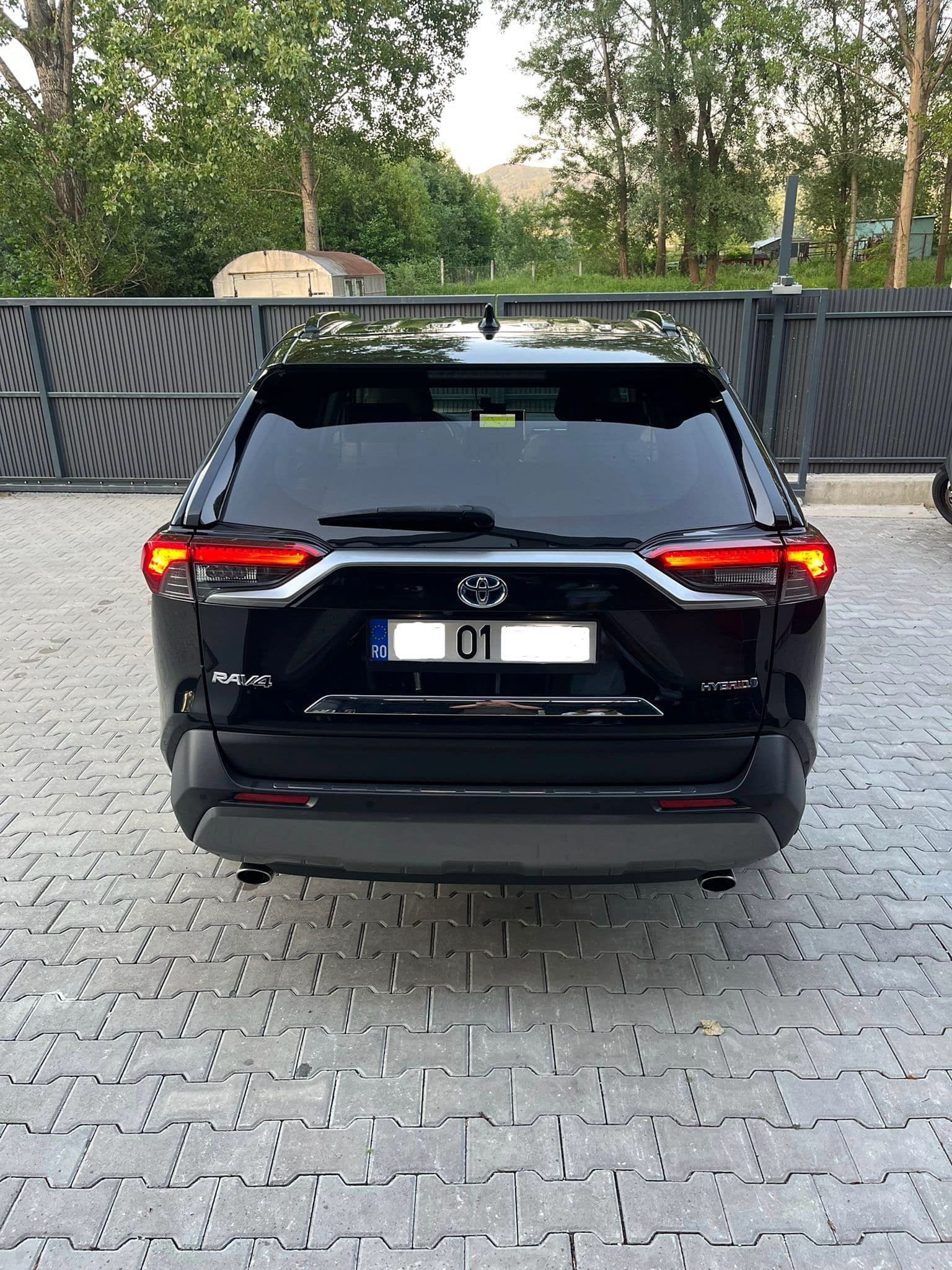 Toyota Rav 4 hibrid – fotografia 4 din 8