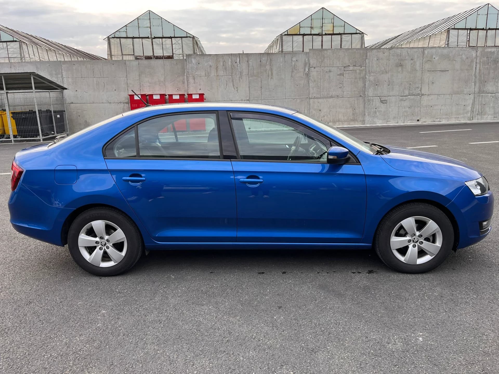 Skoda RAPID 1.0 TSI Style – fotografia 6 din 8