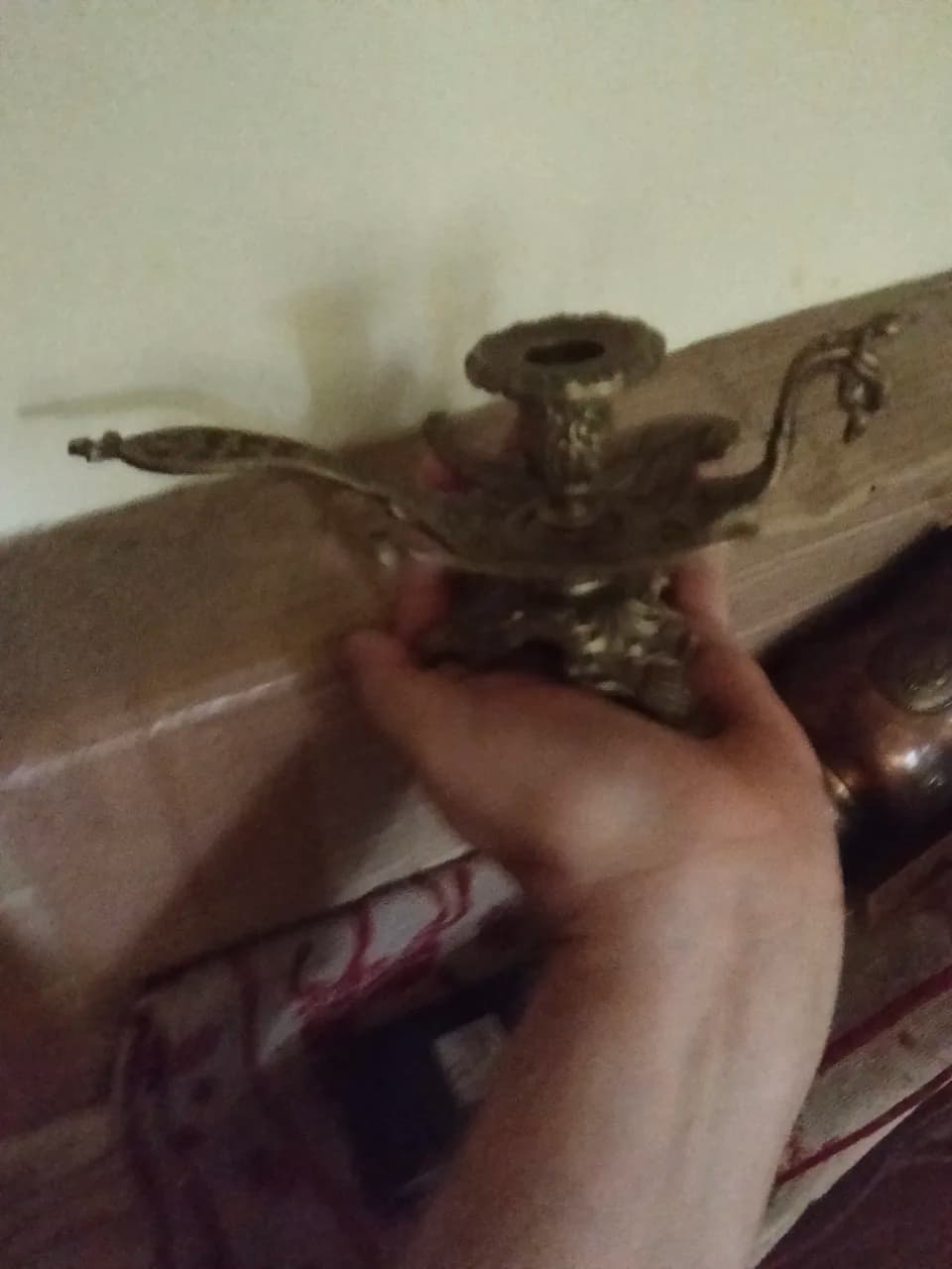 sfeșnic bronz antik – fotografia 2 din 3