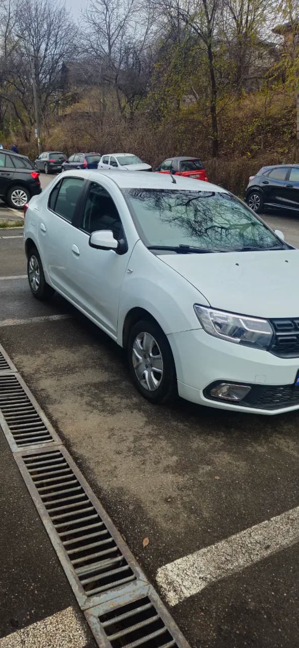 Dacia logan fabricata 2017 – fotografia 2 din 3