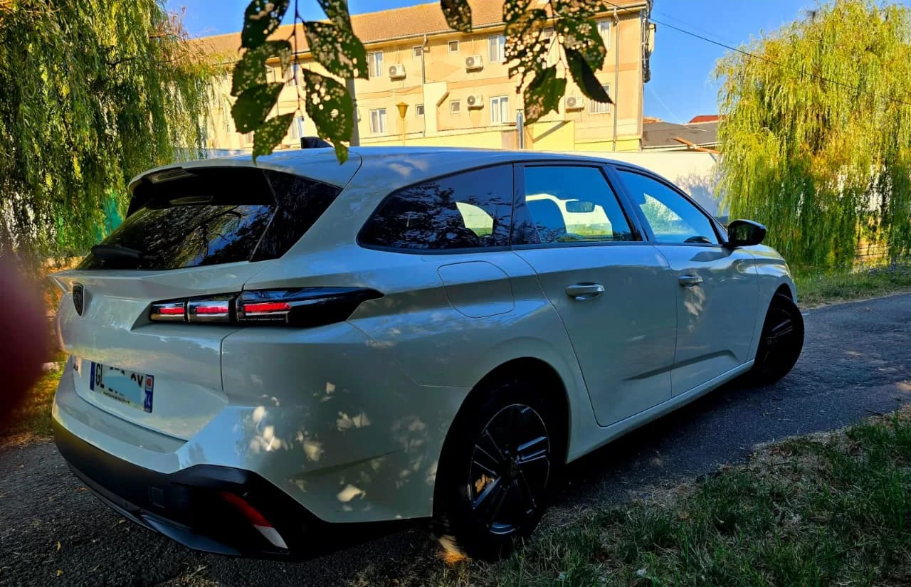 Peugeot diesel 308.Feline – fotografia 5 din 7