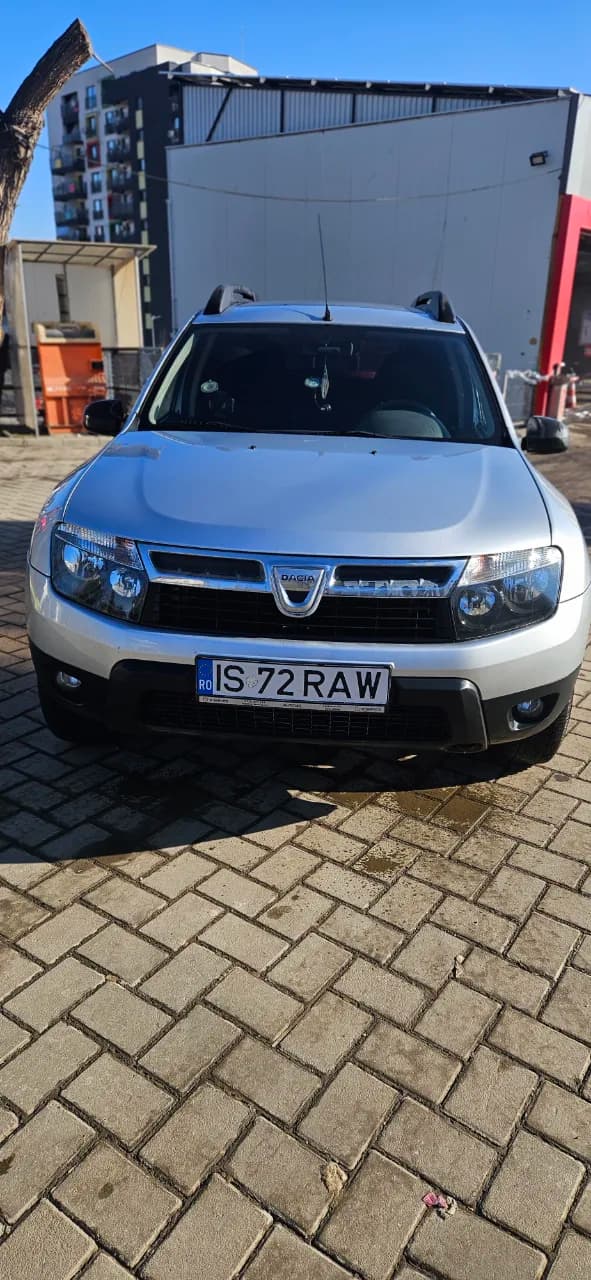 Dacia Duster fabricata in 2012 – Iași, Iași – Mașini