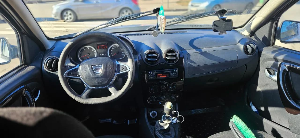 Dacia Duster fabricata in 2012 – fotografia 6 din 6