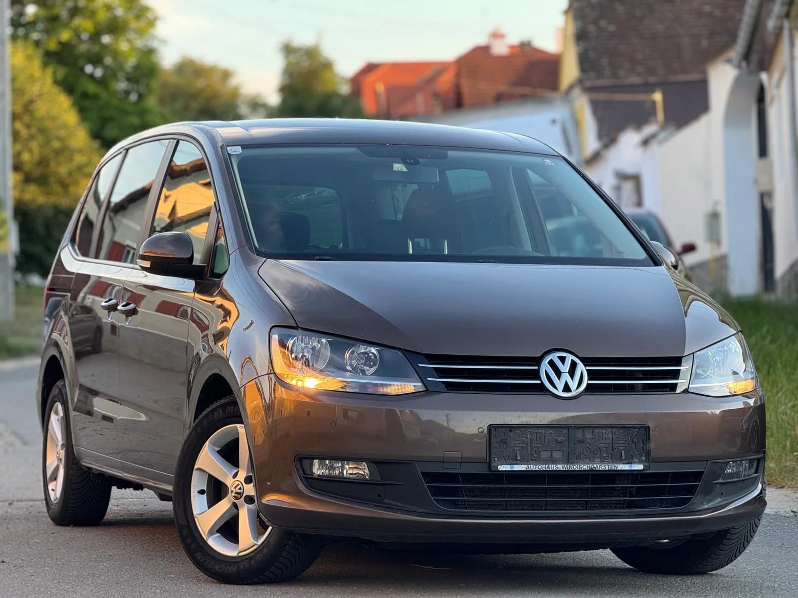 Vw Sharan 2.0tdi 140cp ideal pt familie 7 locuri nu bate nimic pe ea este cumpărată de la persoana privată și nu necesita investiții ..Detali la tel 0 – Apoldu de Sus, Sibiu – Mașini