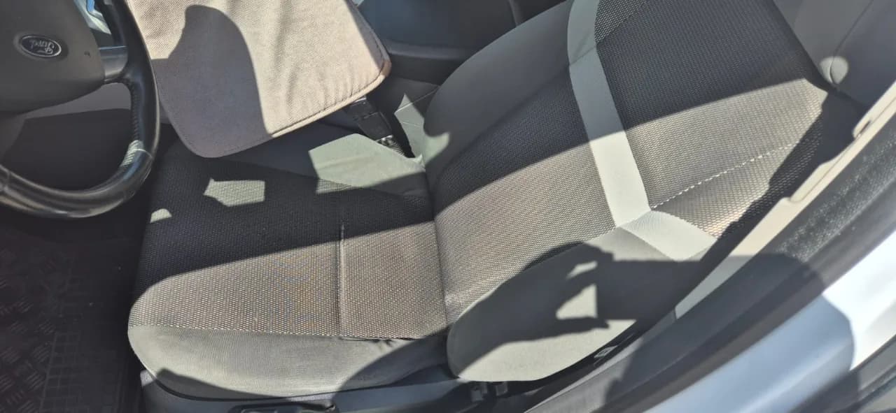 FORD KUGA 2×45750 – fotografia 6 din 7