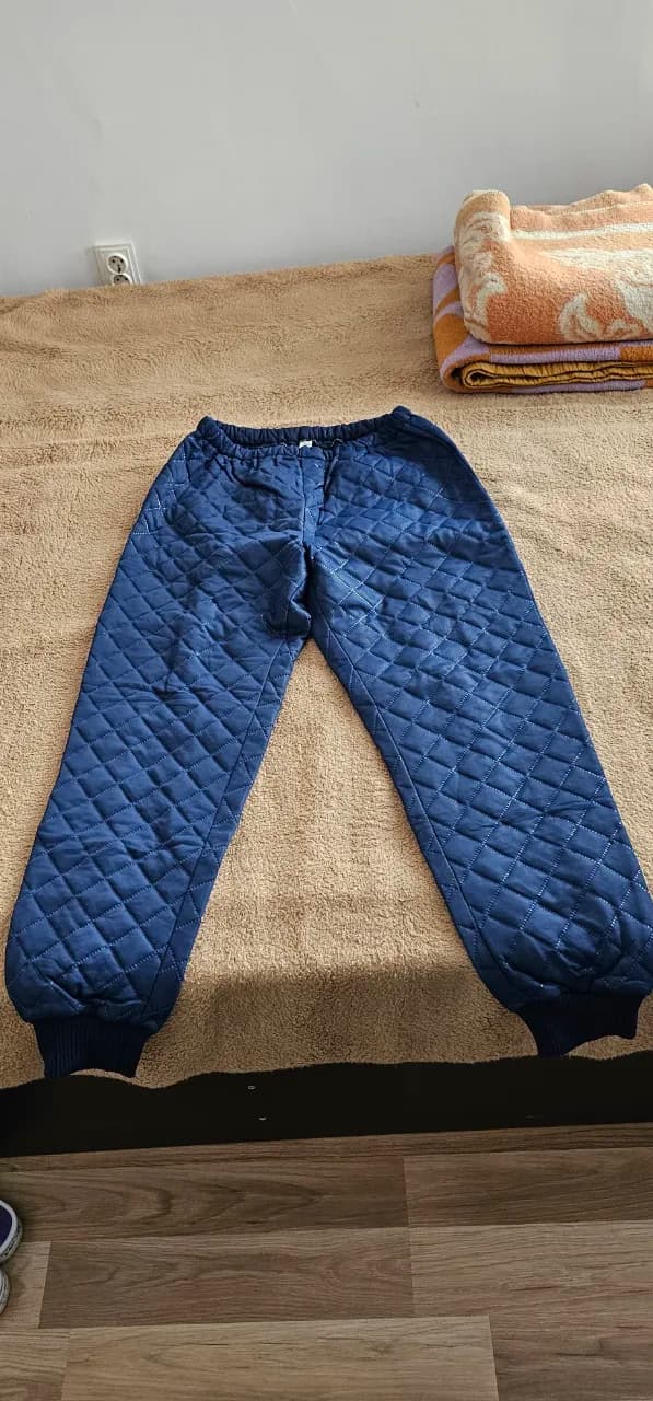 Pantaloni de pufoaica noi de culoare bleumarin – fotografia 2 din 3