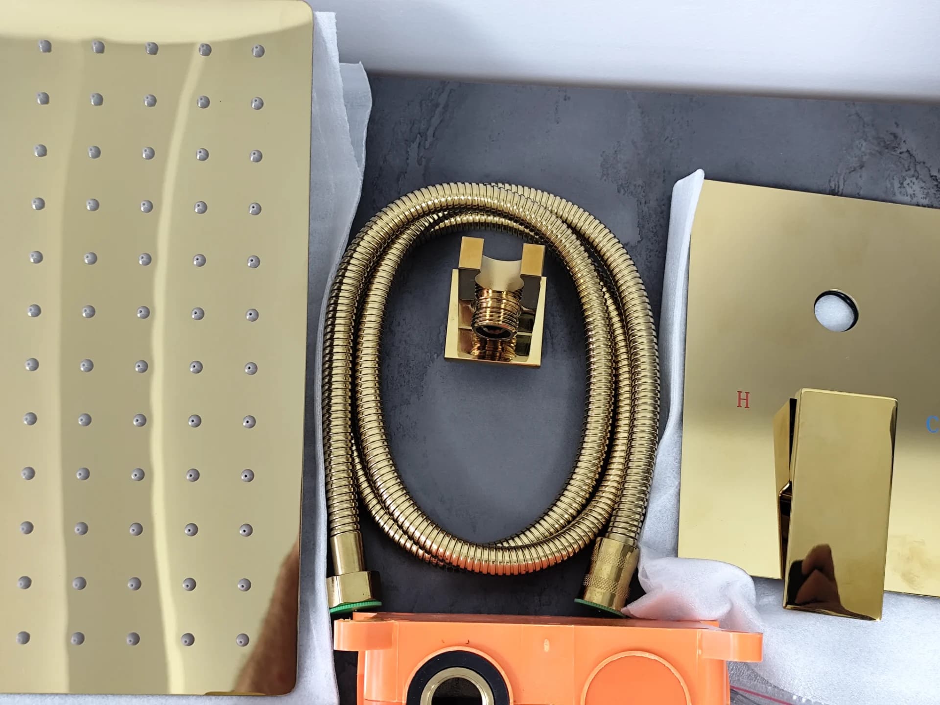Set duș incastrat  ascuns – fotografia 6 din 8