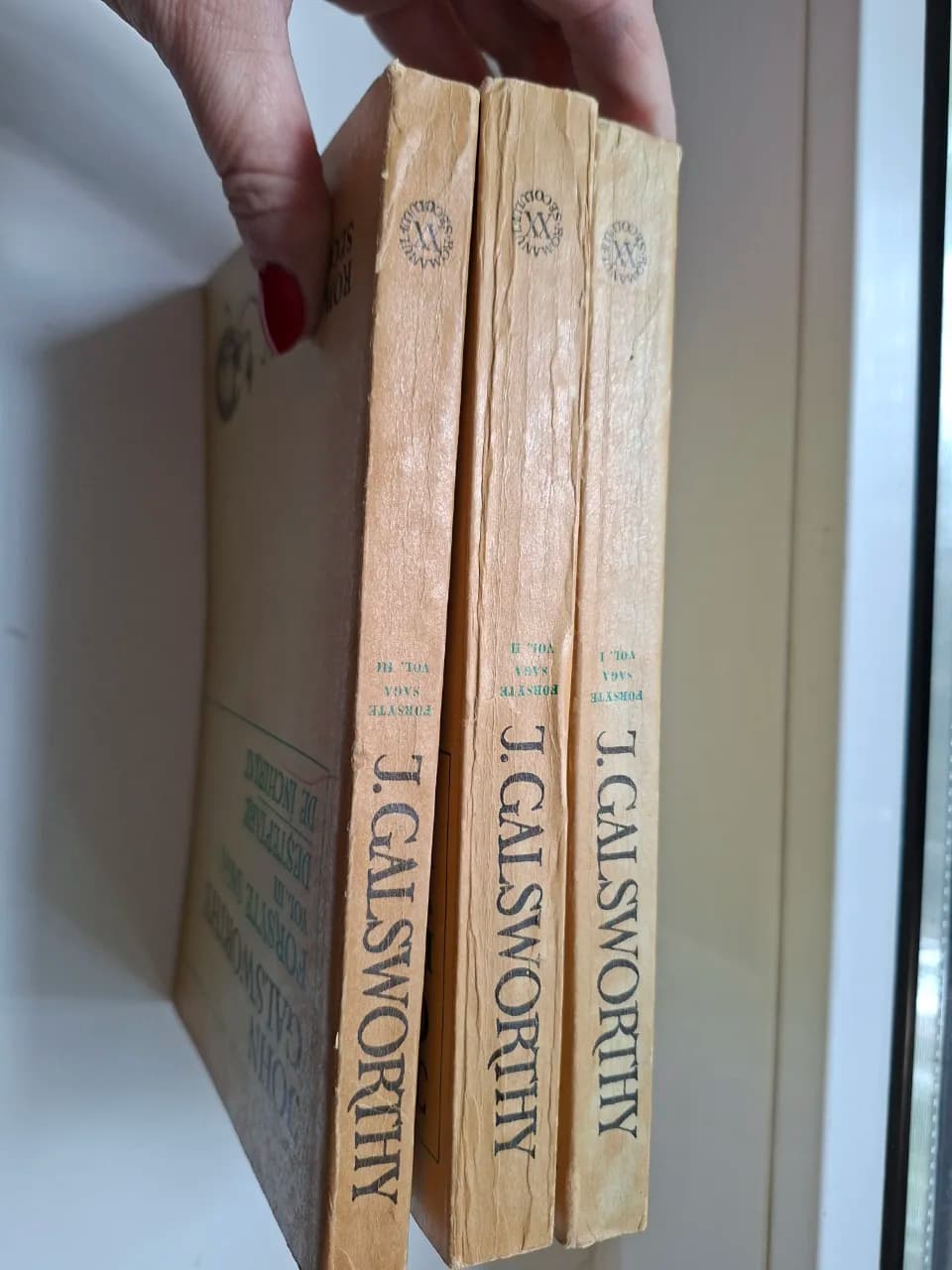 Forsyte Saga-John Galsworthy (Ed. 1969), Set 3 volume de colecție
Vând setul complet – fotografia 5 din 6