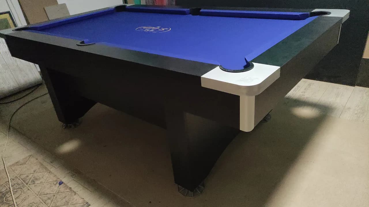Masa biliard Tornado si Tornado Deluxe
