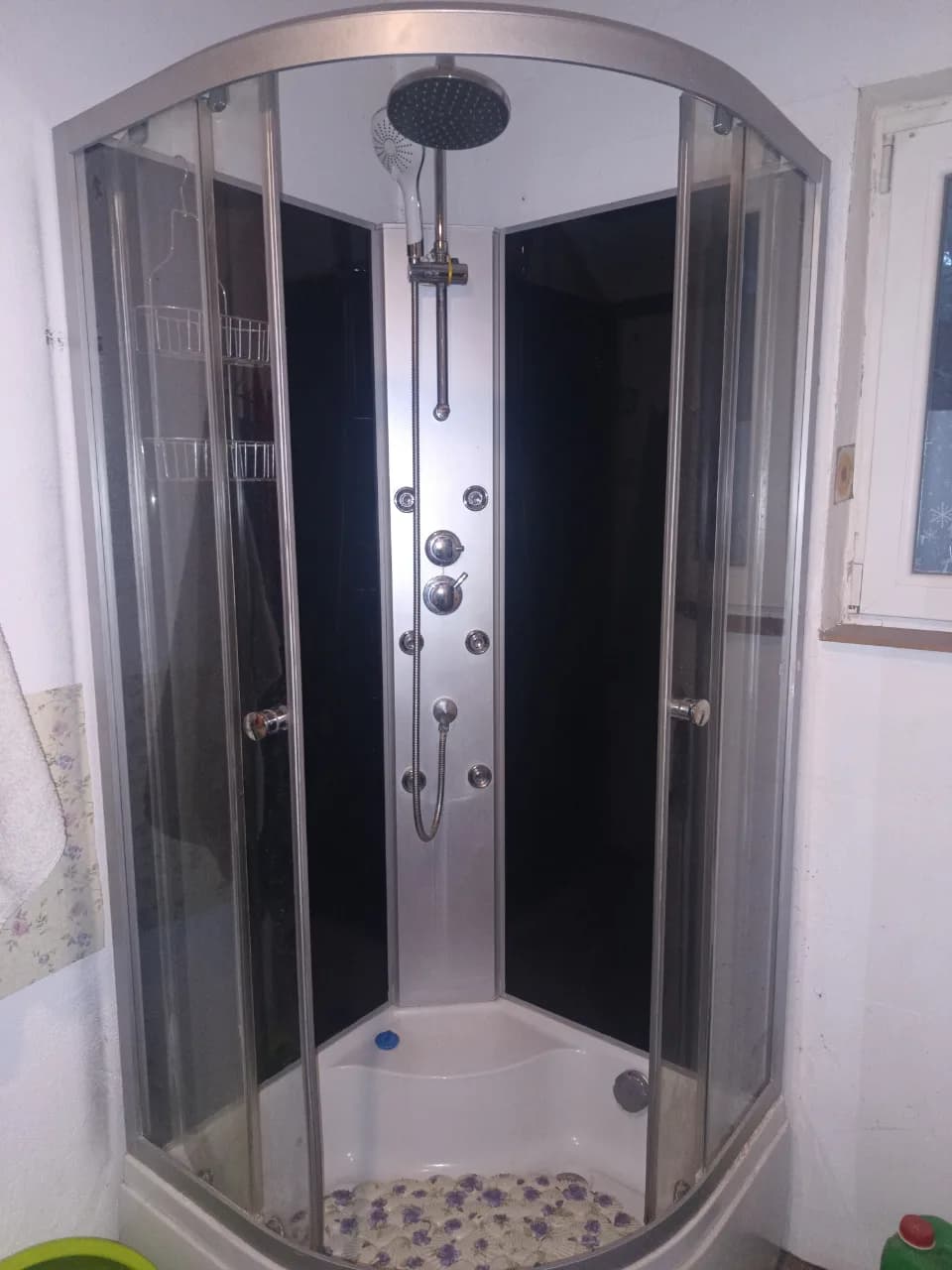 cabina dus,chiuveta baie cu dulăpior vas toaleta – Arad, Arad