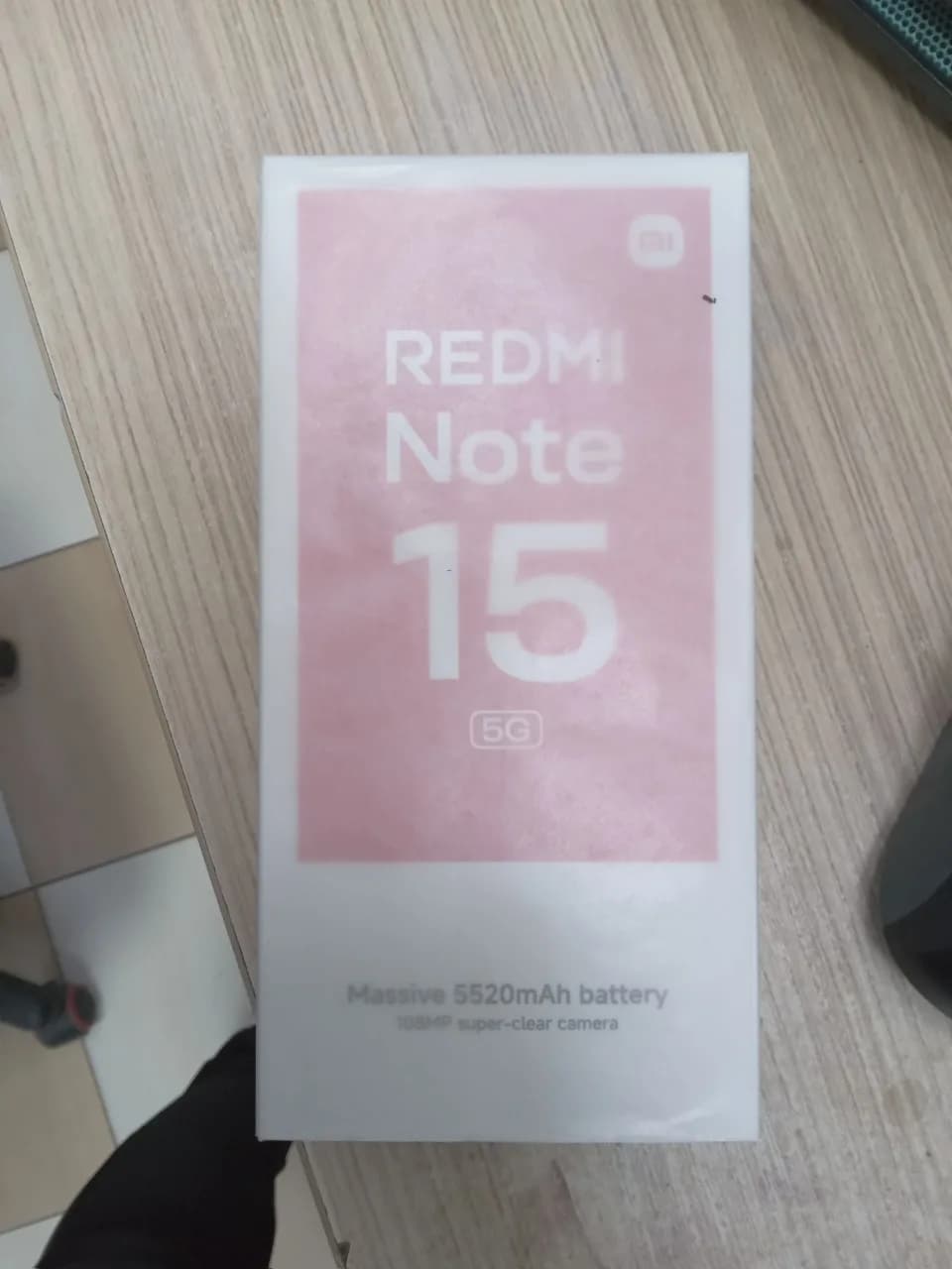 Vând smartphone Xiaomi Redmi Note 15 5G, culoare  Black , variantă de top cu 256 GB spațiu de stocare și 8 GB RAM. – fotografia 3 din 3