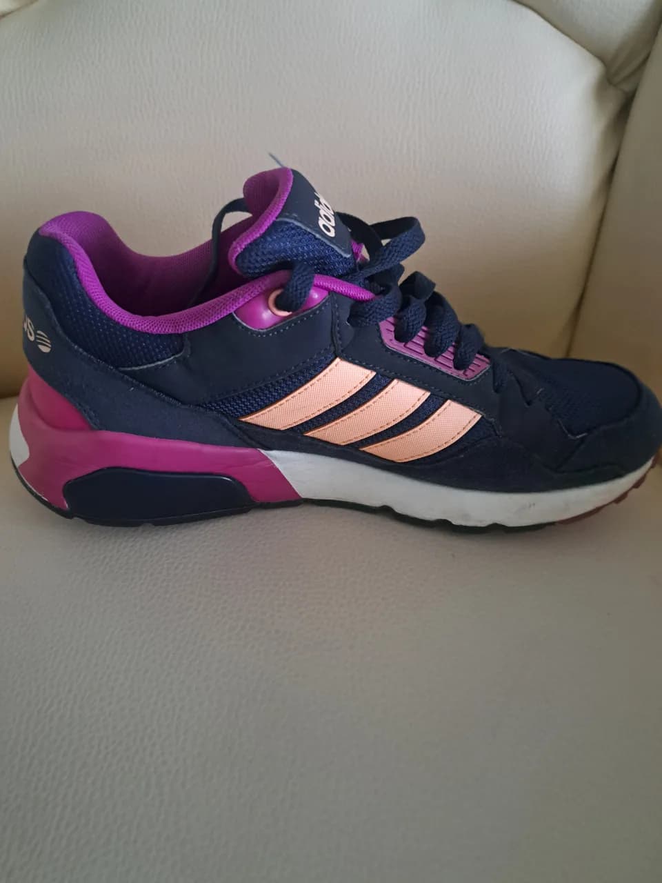 Adidasi sport stare impecabila – Oradea, Bihor