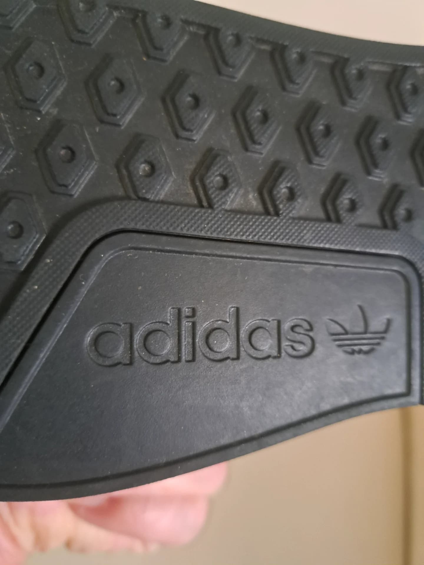 Adidasi sport pentru barbsti – fotografia 2 din 8