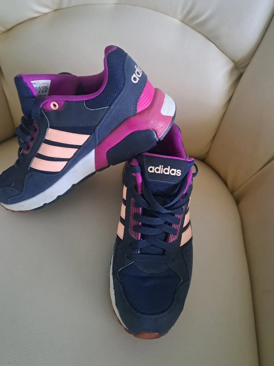 Adidasi sport stare impecabila – fotografia 7 din 8