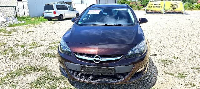 Opel Astra J An 2015 Impecabil 1.6 cdti110Cp