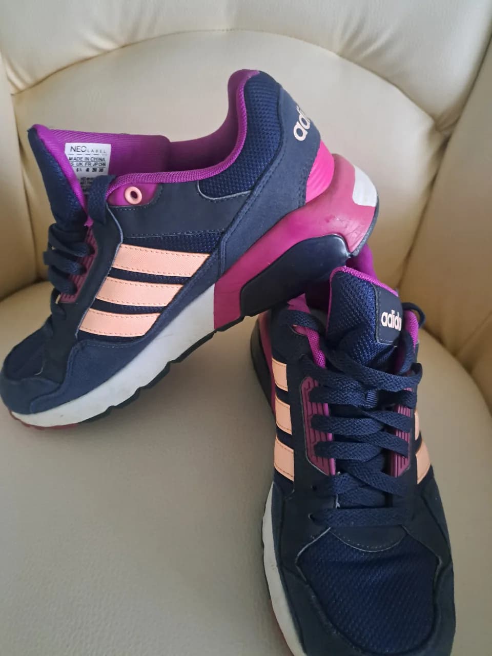 Adidasi sport stare impecabila – fotografia 5 din 8