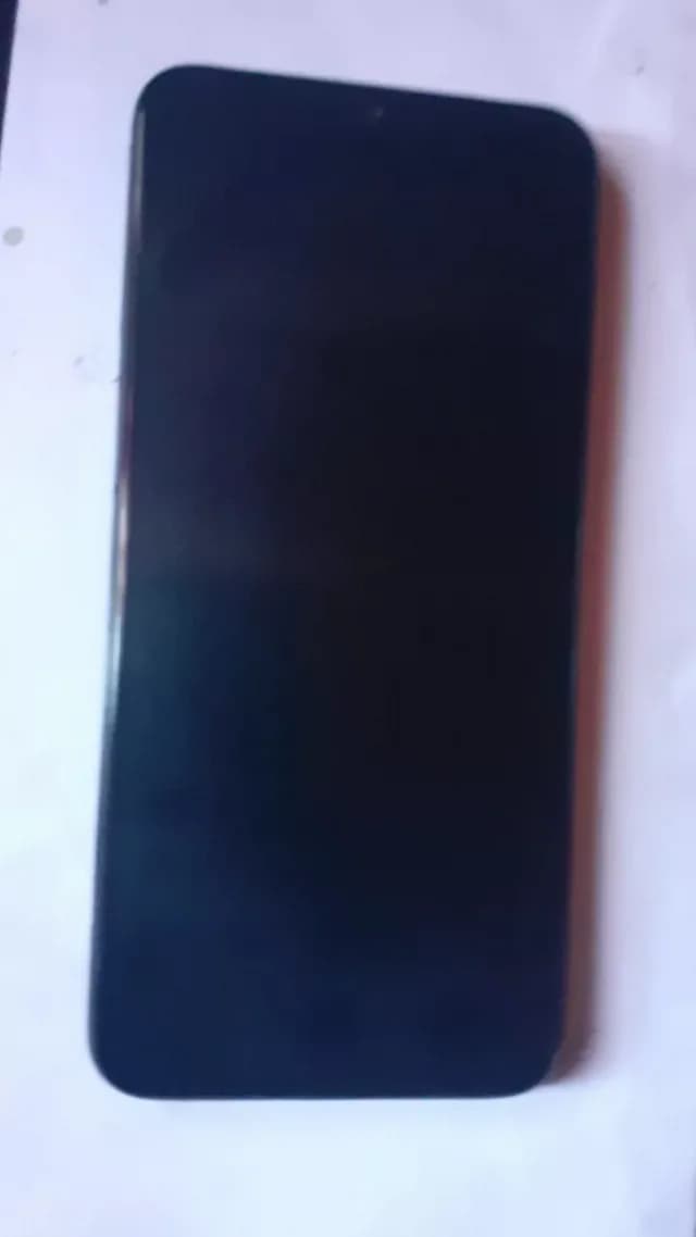 Telefonul Samsung a20