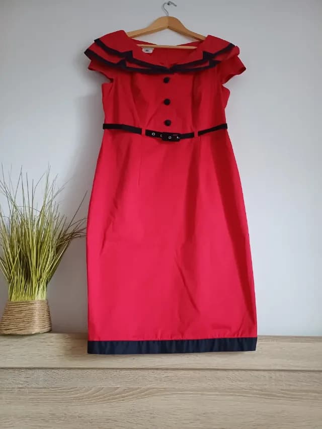 Rochie superbă în stil retro, de un roșu vibrant, brand madame