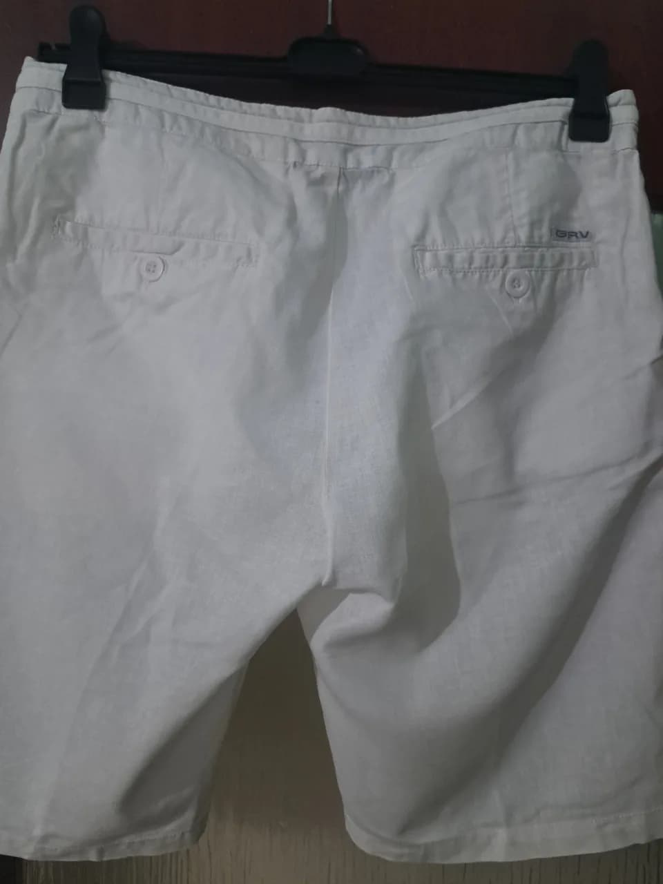 pantaloni scurti din in – fotografia 4 din 5