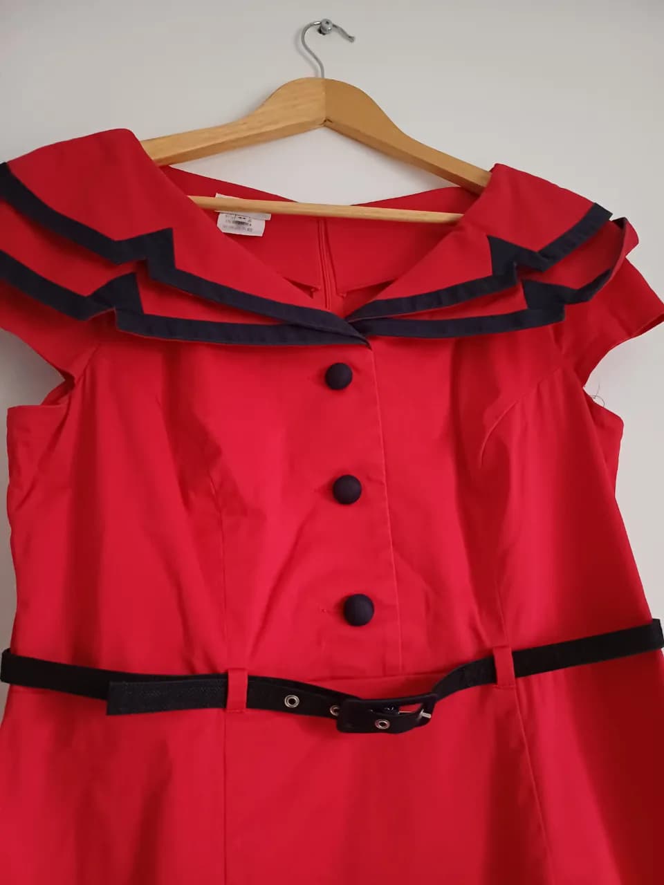 Rochie superbă în stil retro, de un roșu vibrant, brand madame – fotografia 7 din 8