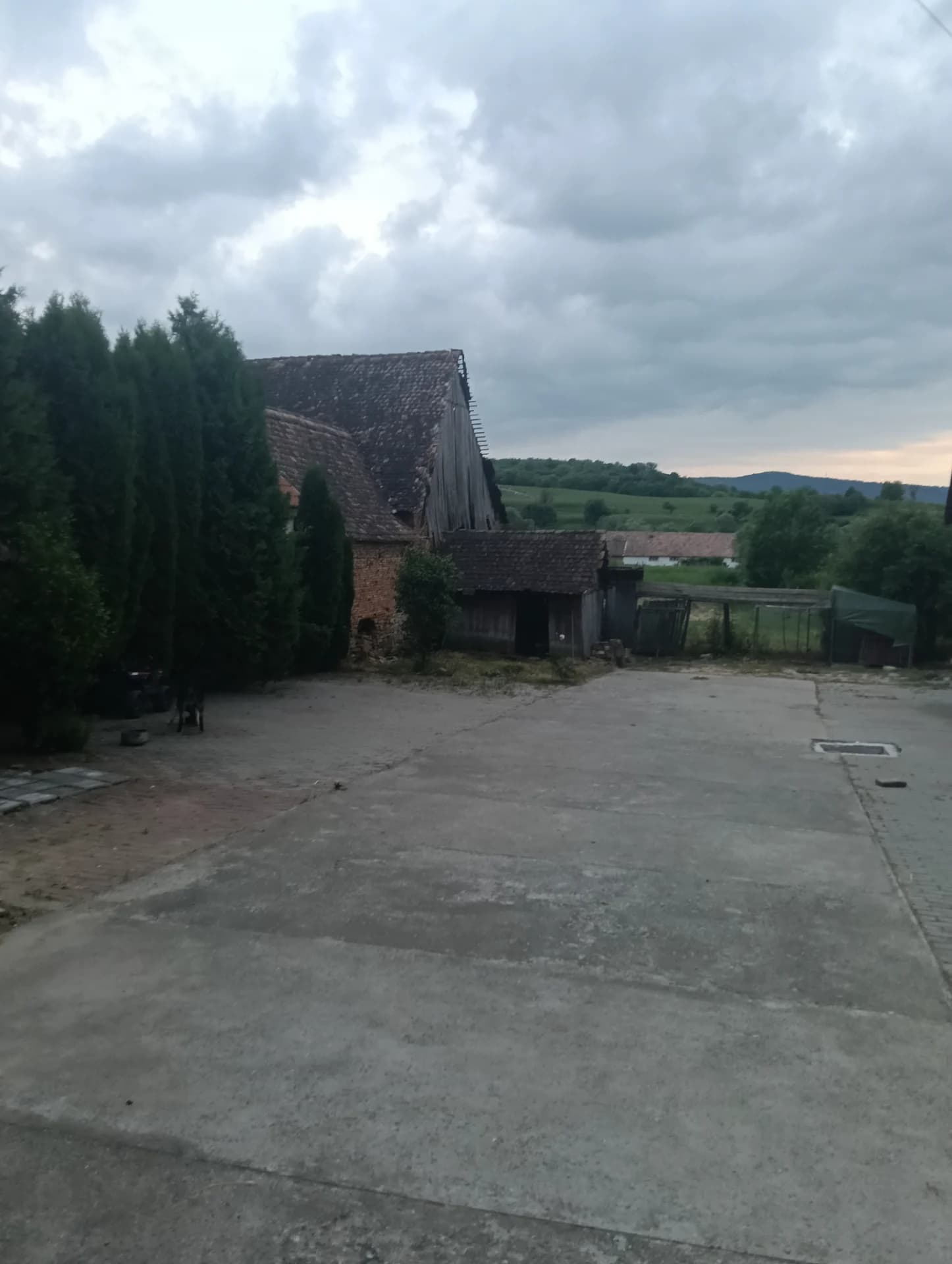 Casă de vânzare la țară – fotografia 4 din 4