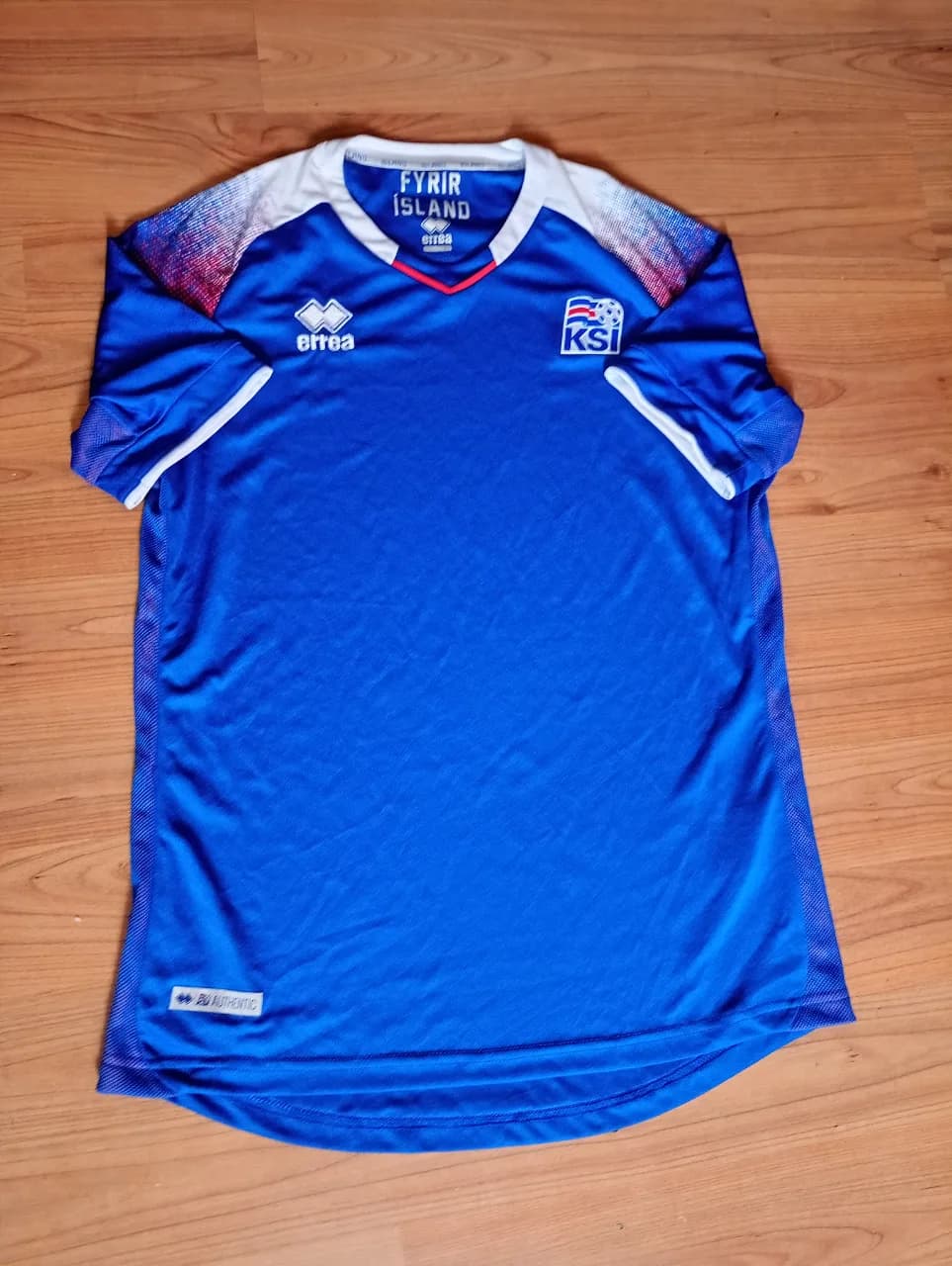 tricou Islanda 2018 original – Pitesti, Argeș