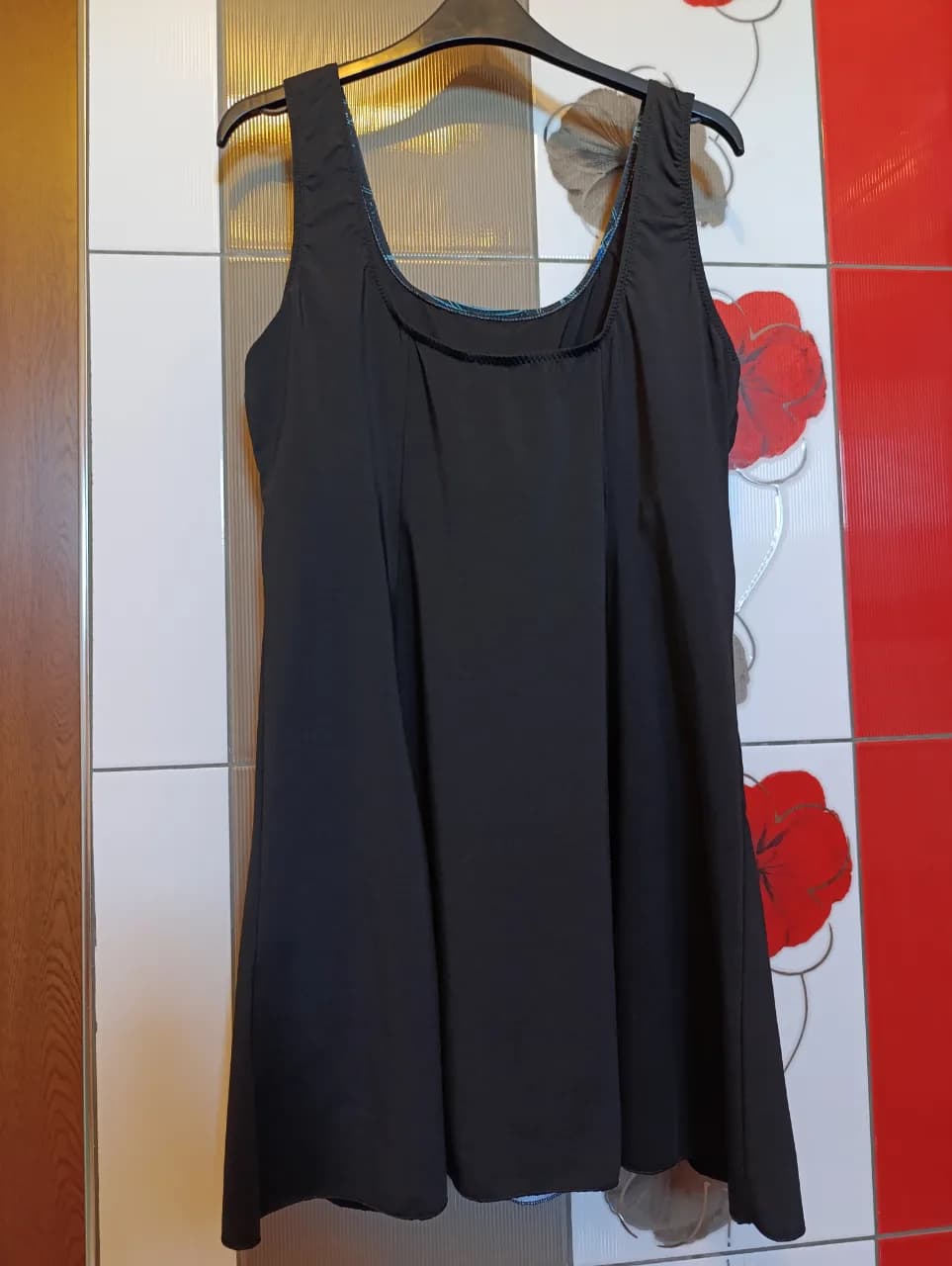 Costume de baie din 2 bucăți(rochie + pantaloni scurți),măr.46(maxim 74kg),pentru doamne aflate la a doua tinerețe🥰🥰 – fotografia 6 din 8