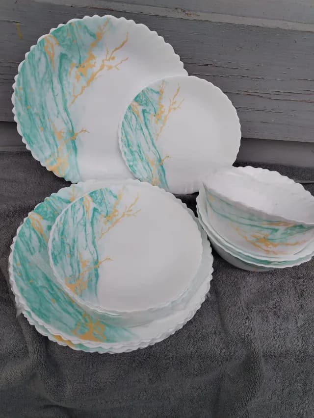 Set farfurii 18 piese