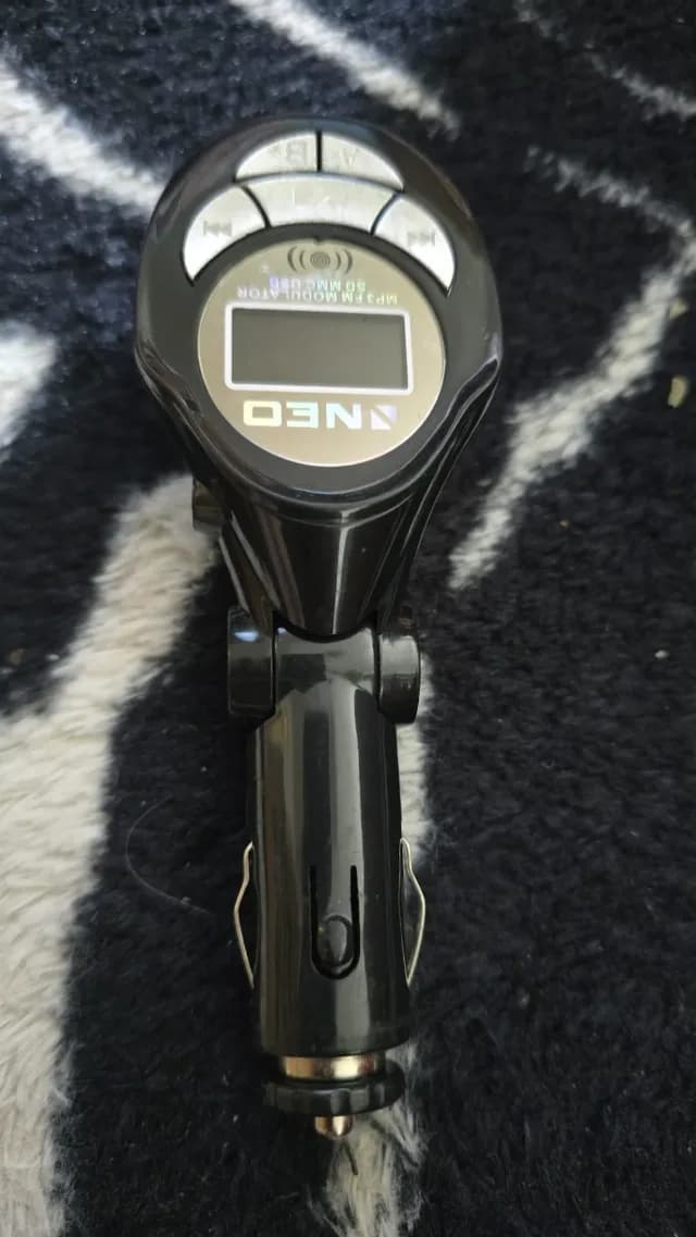 Modulator FM auto marca NEO