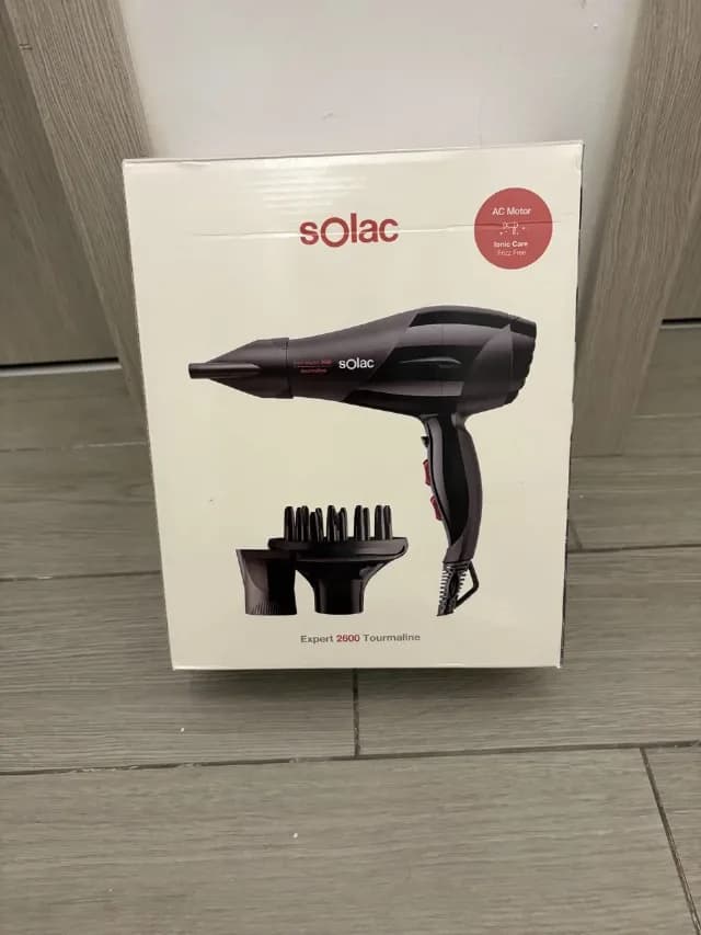 Uscator de par Solac profesional