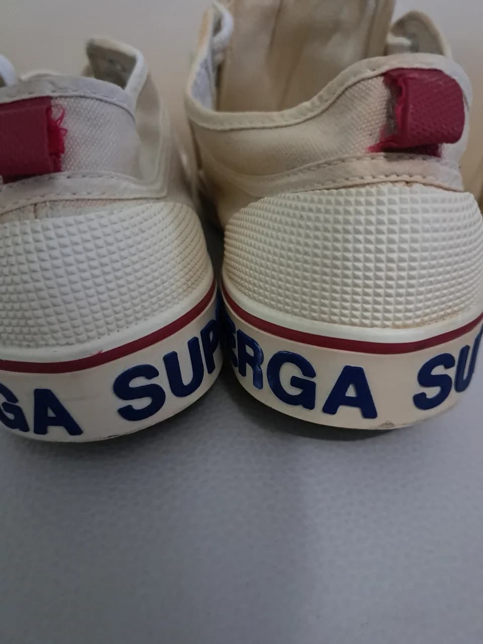 tenisi sport pt barbati stare foarte buna