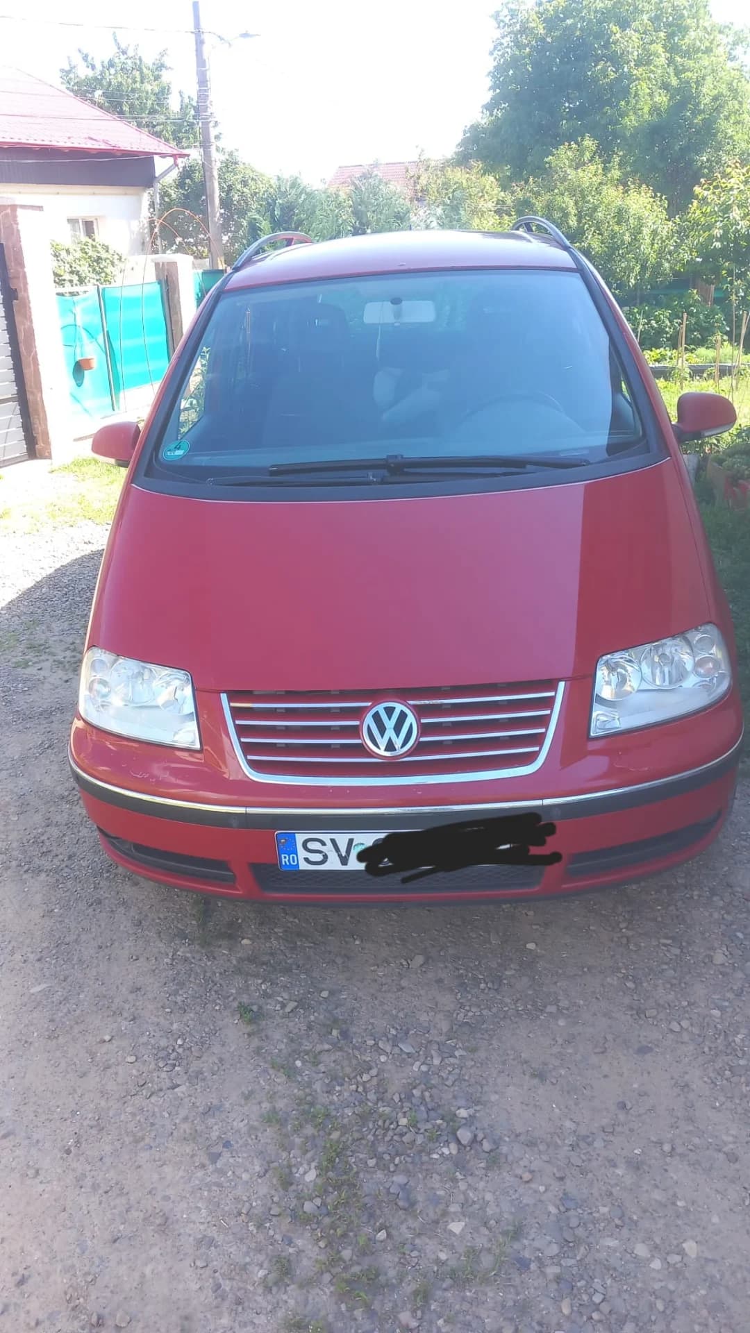 Vând Volkswagen Sharan