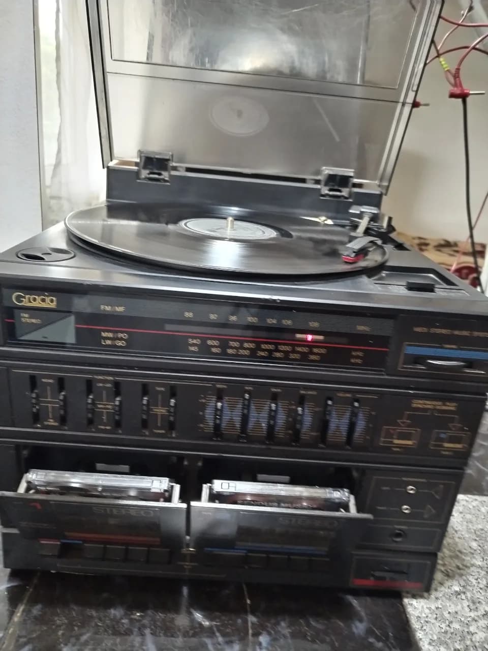 Combina audio Gracia cu pick-up