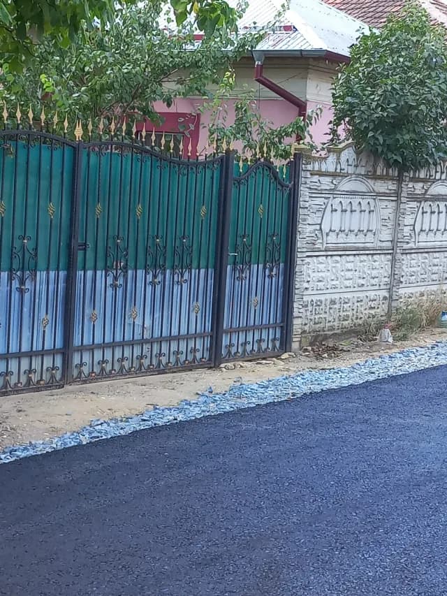 Casa de vanzare