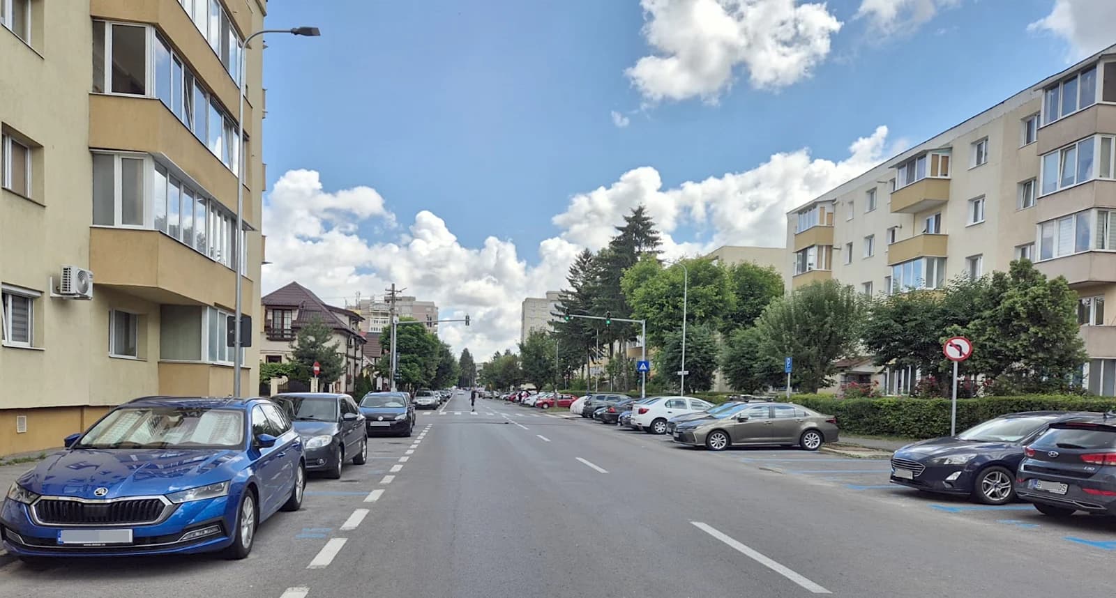 Apartament 2 camere, Astra - Berzei, disponibil imediat.