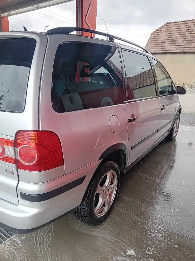 Vand Vw Sharan in stare excelenta 7 locuri