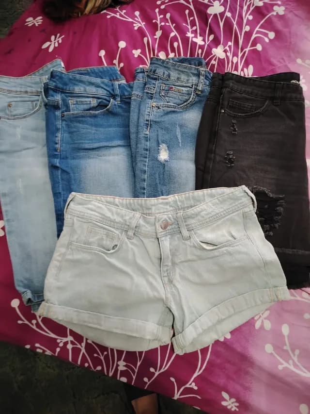 Lor pantaloni scurți